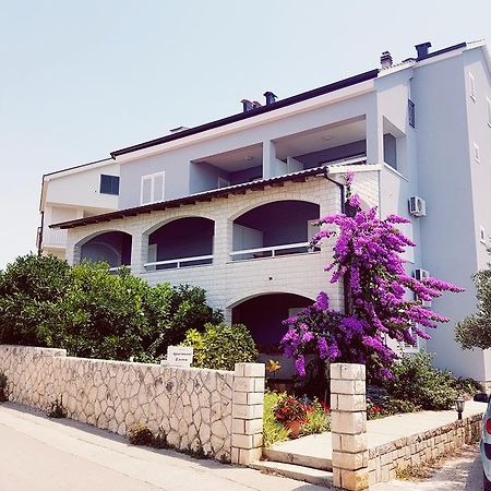 Apartments Luma Hvar Town Exterior photo